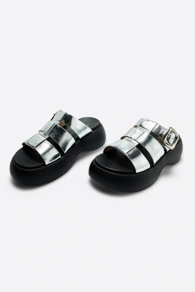 INTENTIONALLY BLANK NELL SANDAL, METALLIC