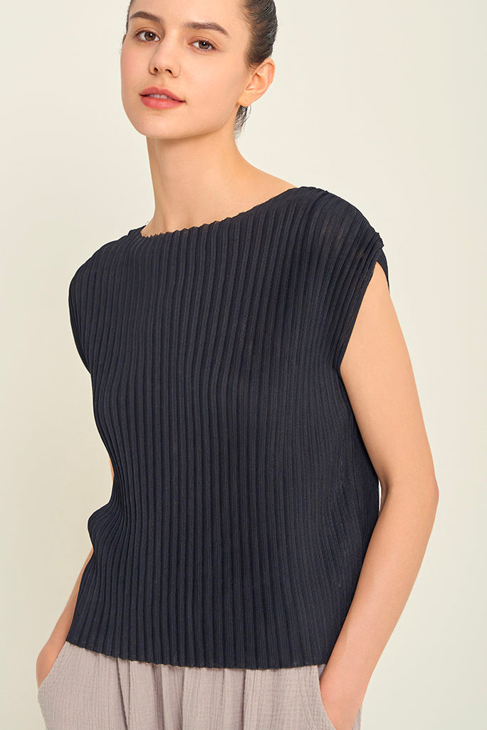 GRADE AND GATHER PLEATED BOATNECK BLOUSE