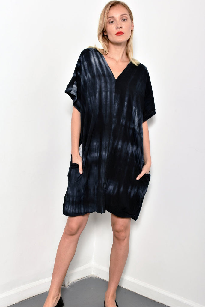 UZI V DRESS, BROKEN LINES OR TIE DYE